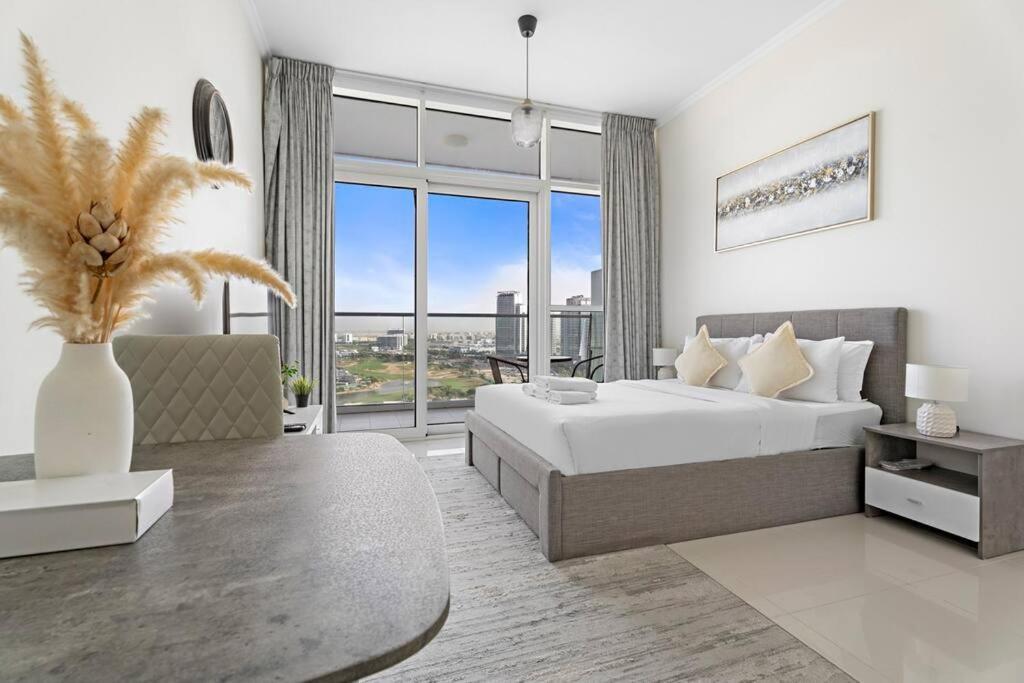 Comfortable Studio In Damac Hills Apartment Dubai